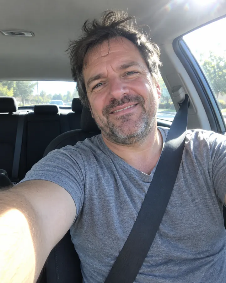 Vorher: Selfie im Auto
